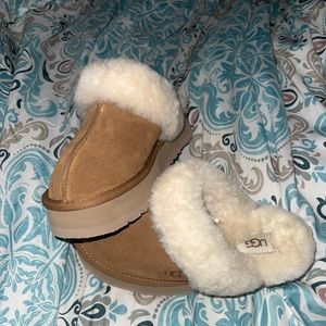 Brand new size 6 comes with box